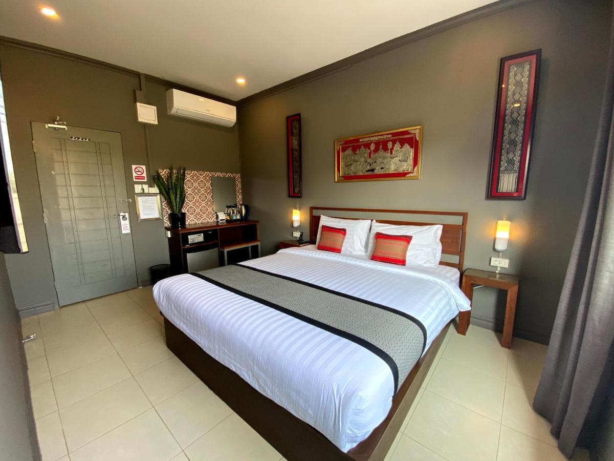 Patuxay Place Vientiane Extérieur photo